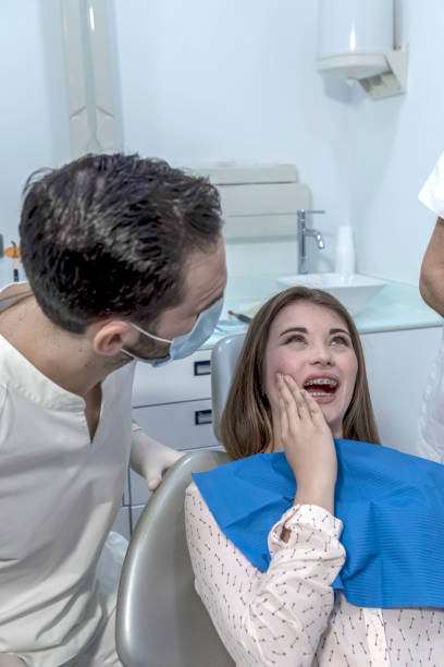 Best Broken or Cracked Tooth Emergency Dentist in Cornwells Heights, PA